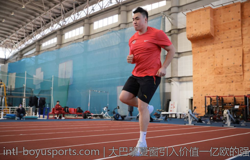 大巴黎夏窗引入价值一亿欧的强力新援
