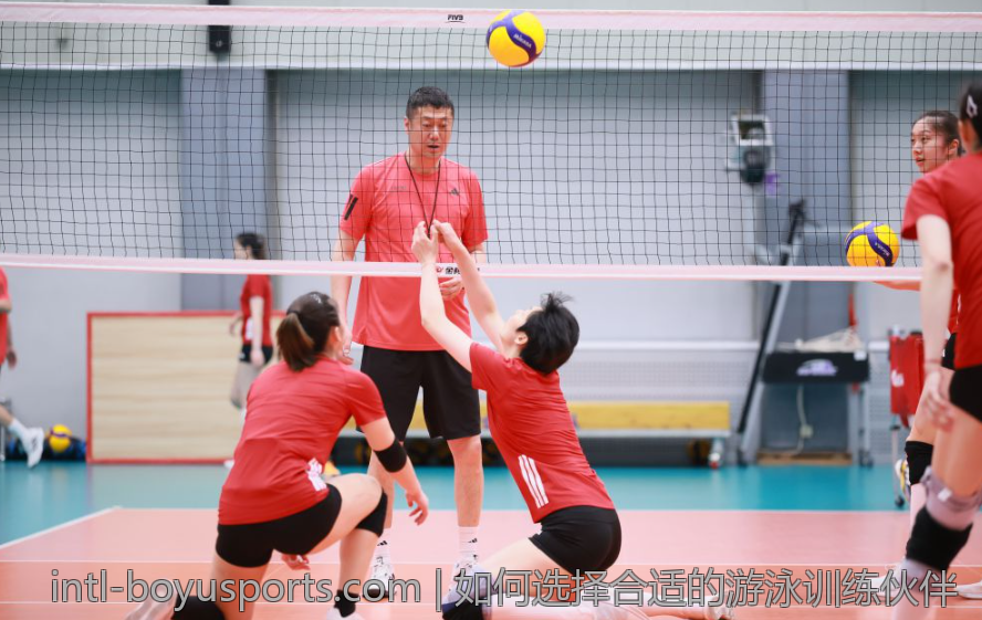 如何选择合适的游泳训练伙伴